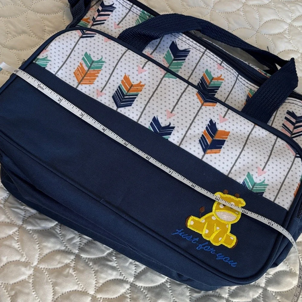 Colorful Arrow Print Kids Bag Set with Bottle Holder NWOT Med Size